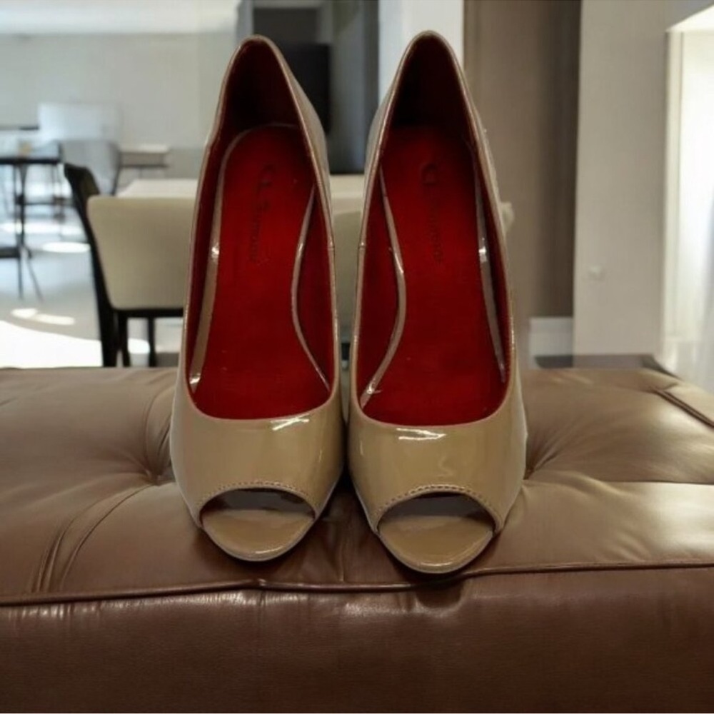Tan Peep Toe Wedge Dress Shoes/Size 7.5 M/GUC